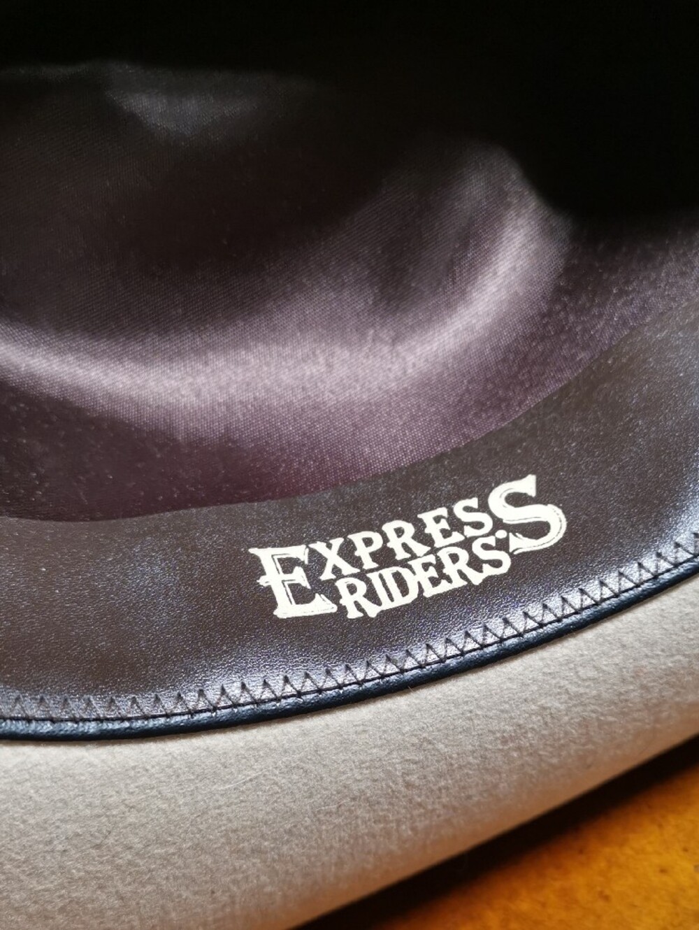 Express Riders Cream Cowboy Hat - Picture 6 of 6